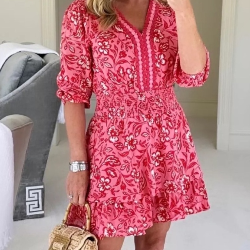 NWT AVARA Pink Floral Smocked-Waist Casual Dress